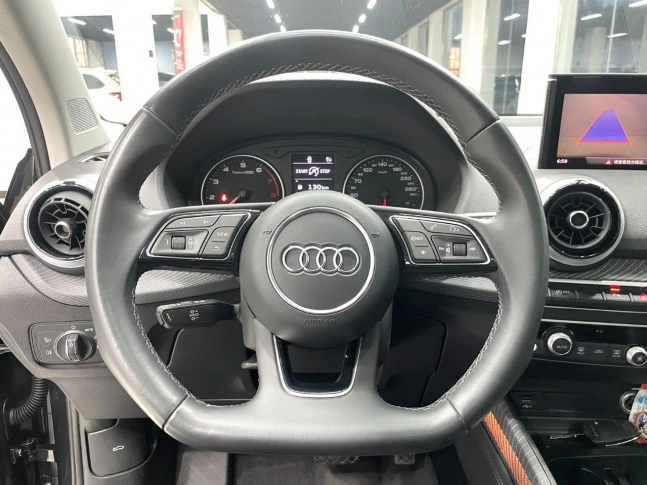 Audi Q2L Dynamic Turbo 2023