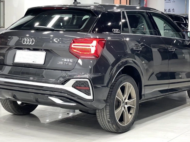 Audi Q2L Dynamic Turbo 2023