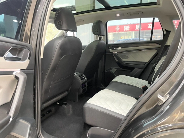 Volkswagen Tayron 280TSi Luxury Plus 2022
