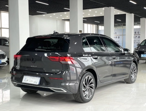 Volkswagen Golf 2023