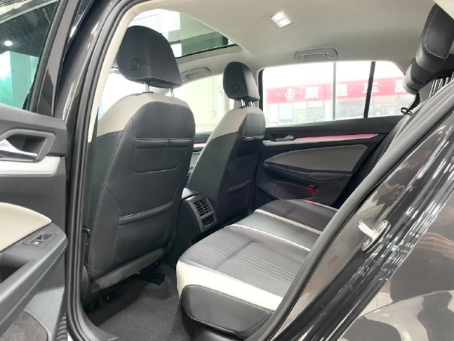 Volkswagen Golf 280TSi DSG Pro Turbo 2023