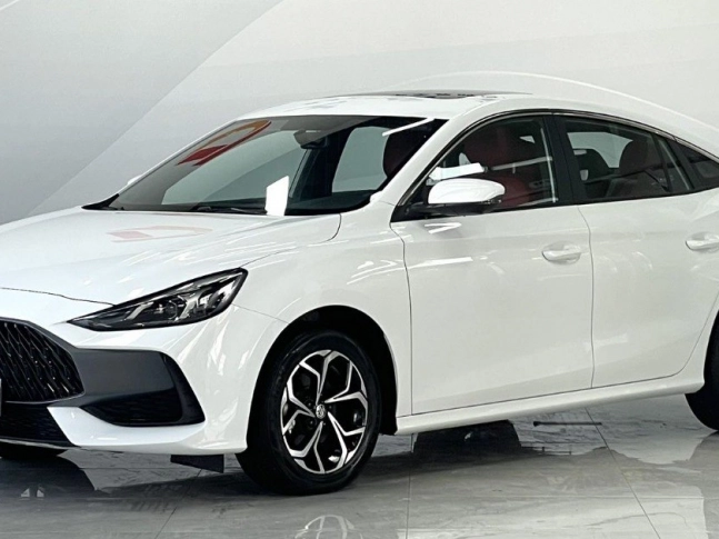 MG MG5 Youth Luxury 2023
