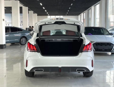 MG MG5 2023