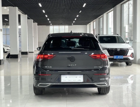 Volkswagen Golf 2023