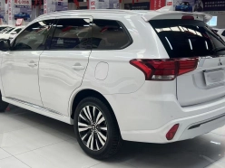 MITSUBISHI OUTLANDER  2022