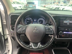 MITSUBISHI OUTLANDER  2022