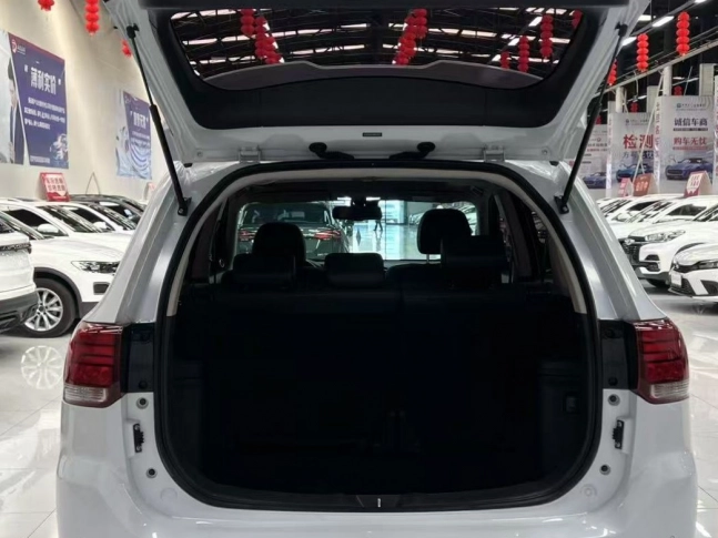 MITSUBISHI OUTLANDER  2022