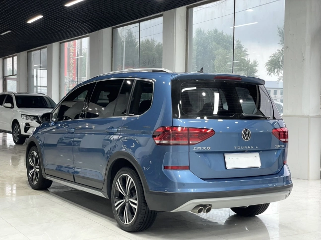 Volkswagen Touran 280TSi DSG Cross Edition 2022
