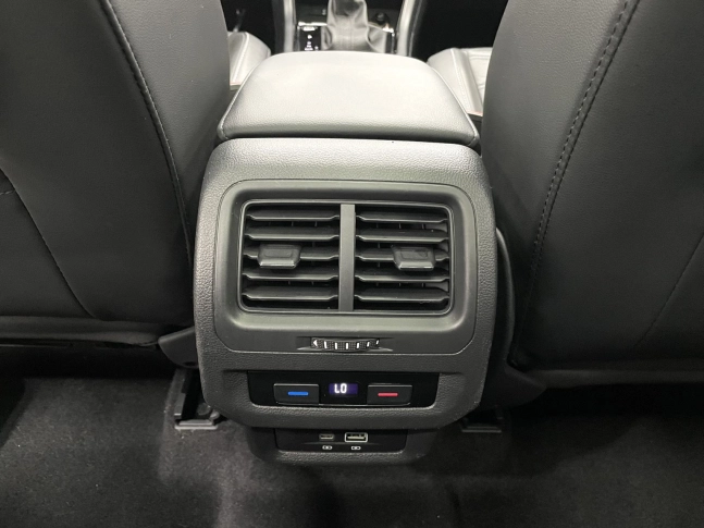 Volkswagen Touran 280TSi DSG Cross Edition 2022