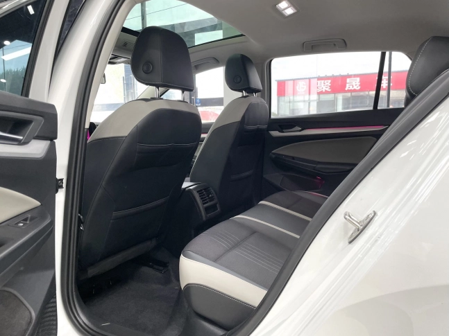 Volkswagen Golf 280TSi DSG Pro Turbo 2022