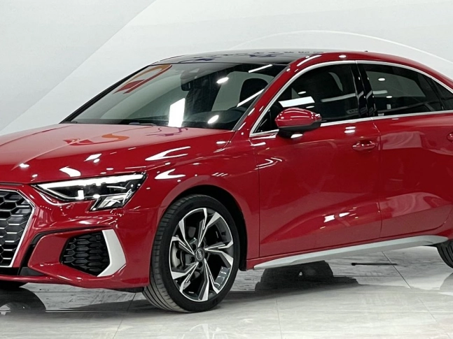 Audi A3L Limousine 35 TFSI Luxury Sport Turbo 2021