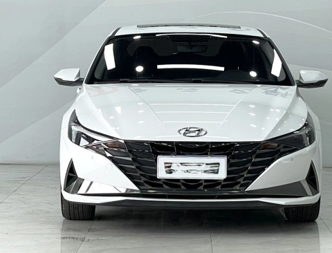 Hyundai Elantra 2023