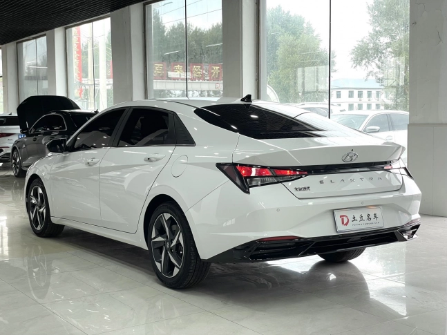 Hyundai Elantra GLX Elite 2023