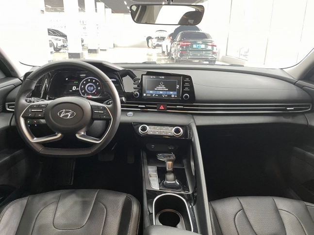Hyundai Elantra GLX Elite 2023