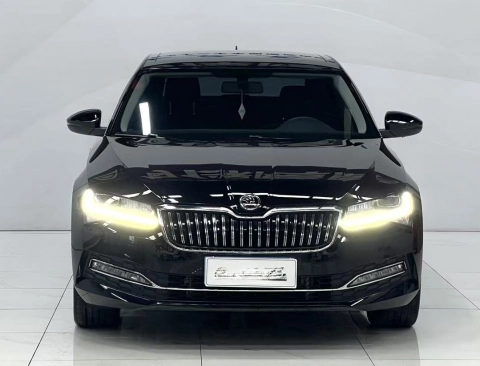 SKODA SUPERB 2024