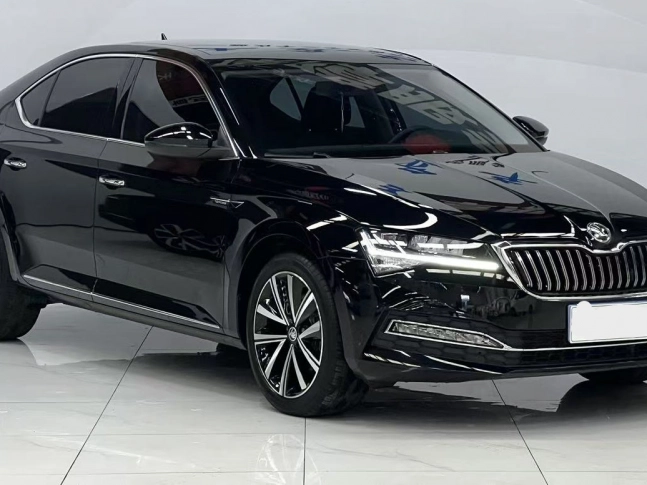 SKODA SUPERB TSI280 DSG TURBO 2024