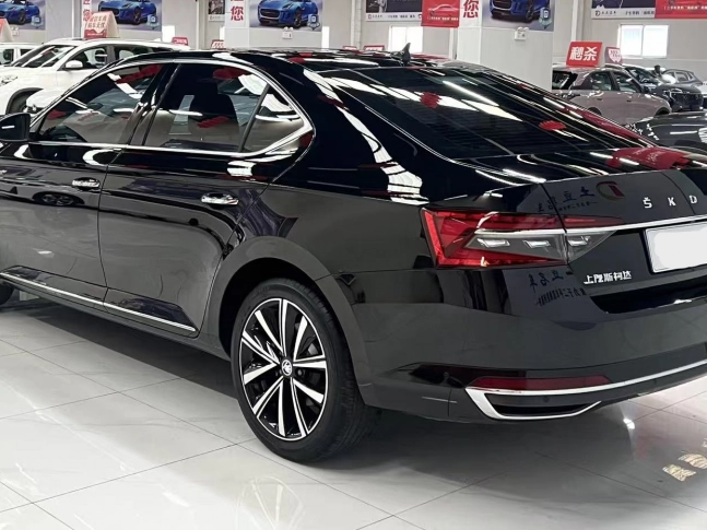 SKODA SUPERB TSI280 DSG TURBO 2024