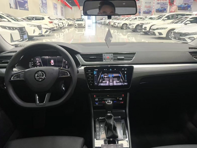 SKODA SUPERB TSI280 DSG TURBO 2024