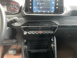 Peugeot 2008 230THP THE ONE TURBO 2023