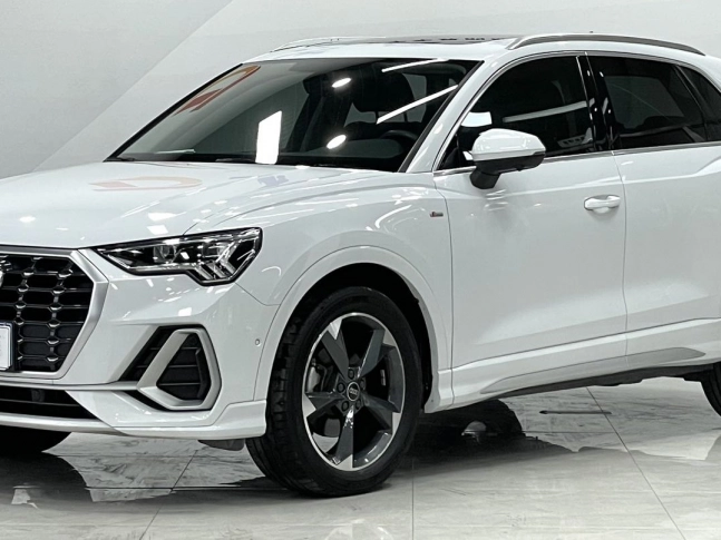 Audi Q3 Sporty Style National VI Turbo 2022