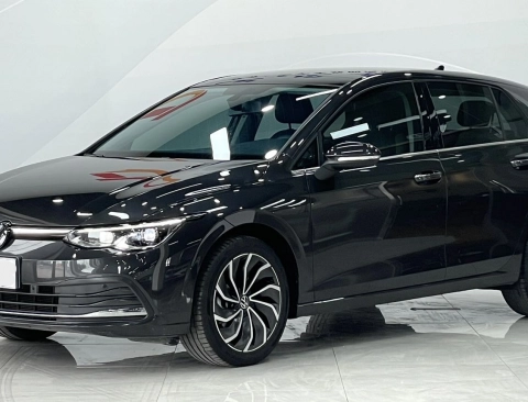 Volkswagen Golf 2023