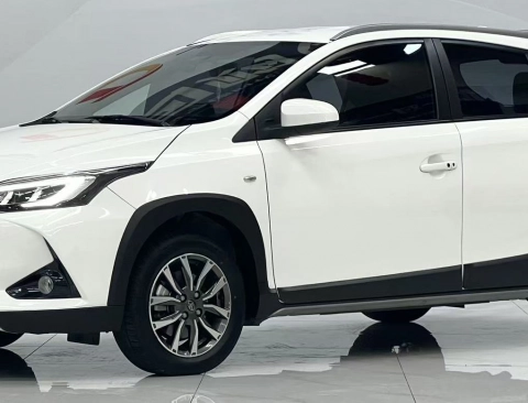 Toyota Yaris L 2022