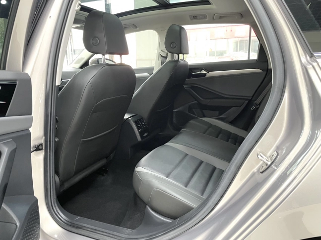 Volkswagen SAGITAR 280TSi DSG Turbo 2022