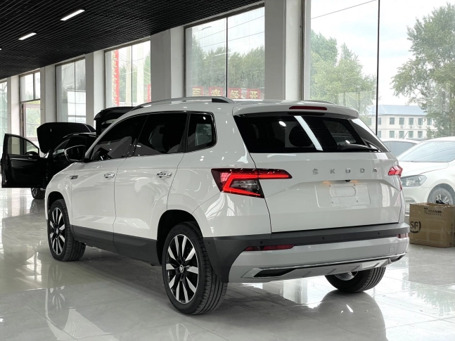 SKODA KAROQ 280TSi Luxury Turbo 2021