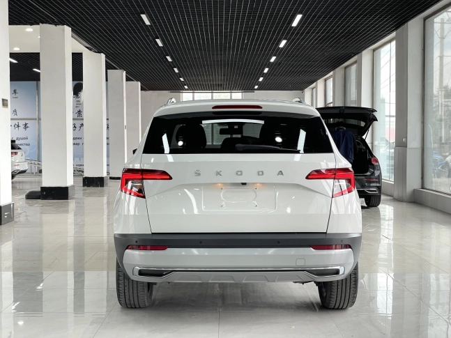 SKODA KAROQ 280TSi Luxury Turbo 2021