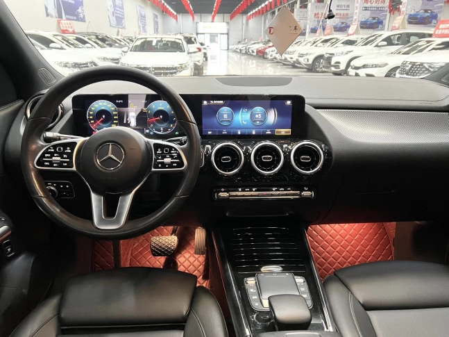 Mercedes-Benz GLA180 Turbo 2022