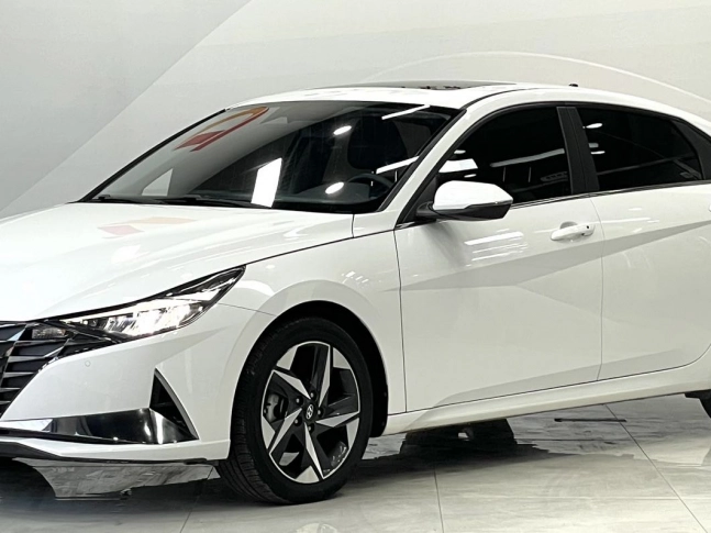 Hyundai Elantra 240TGDi Lux Turbo 2022