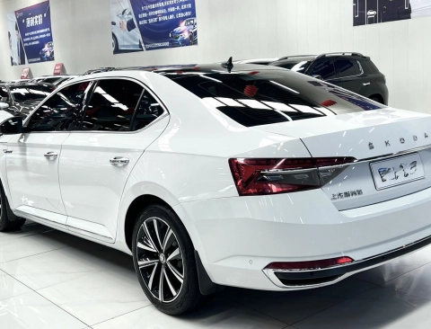 SKODA SUPERB 2023