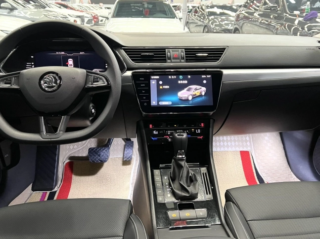 SKODA SUPERB 280TSi DSG Turbo 2023