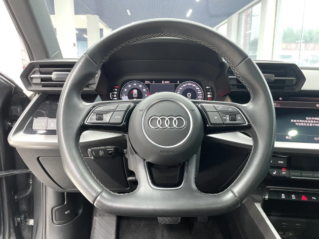Audi A3L Limousine Sport (рестайлинг) 35TFSI Тurbo 2023