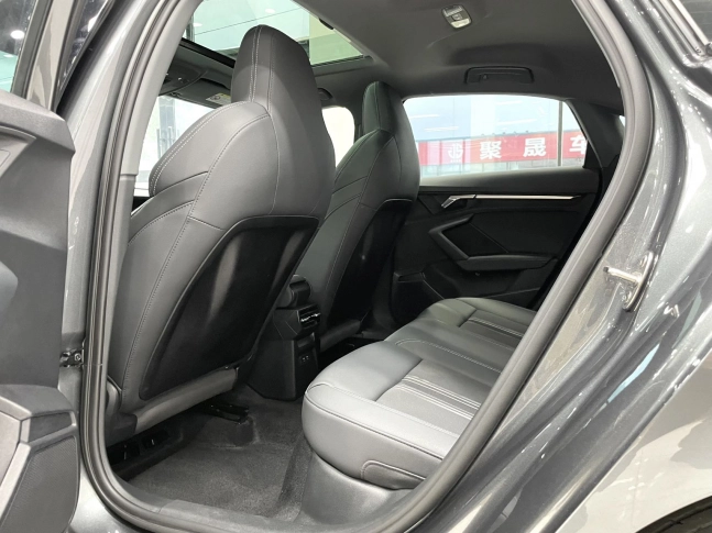 Audi A3L Limousine Sport (рестайлинг) 35TFSI Тurbo 2023