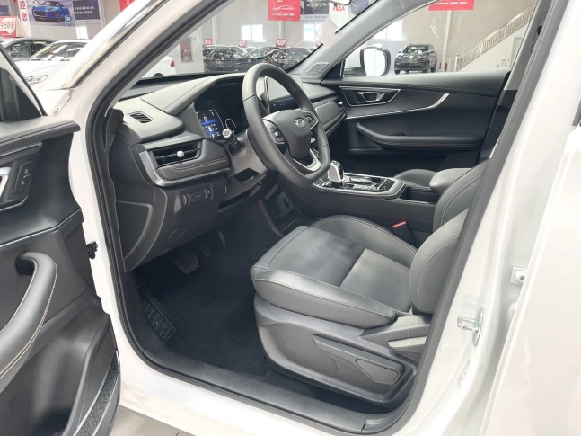 Chery Tiggo 8 Zunchong (5-местная версия) TCi 2023